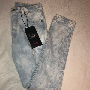 Levi’s 501 Skinny Jeans